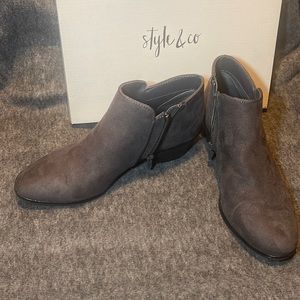 Size8 women’s booties